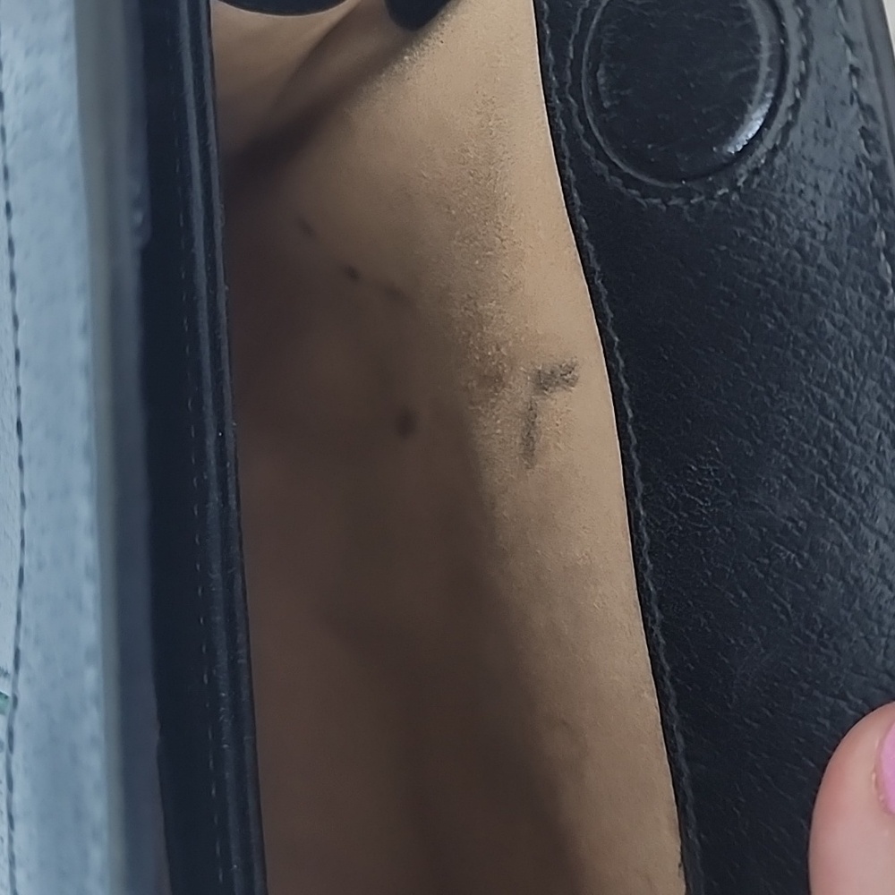 Gucci Black Leather Shoulder Bag - Picture 6 of 14